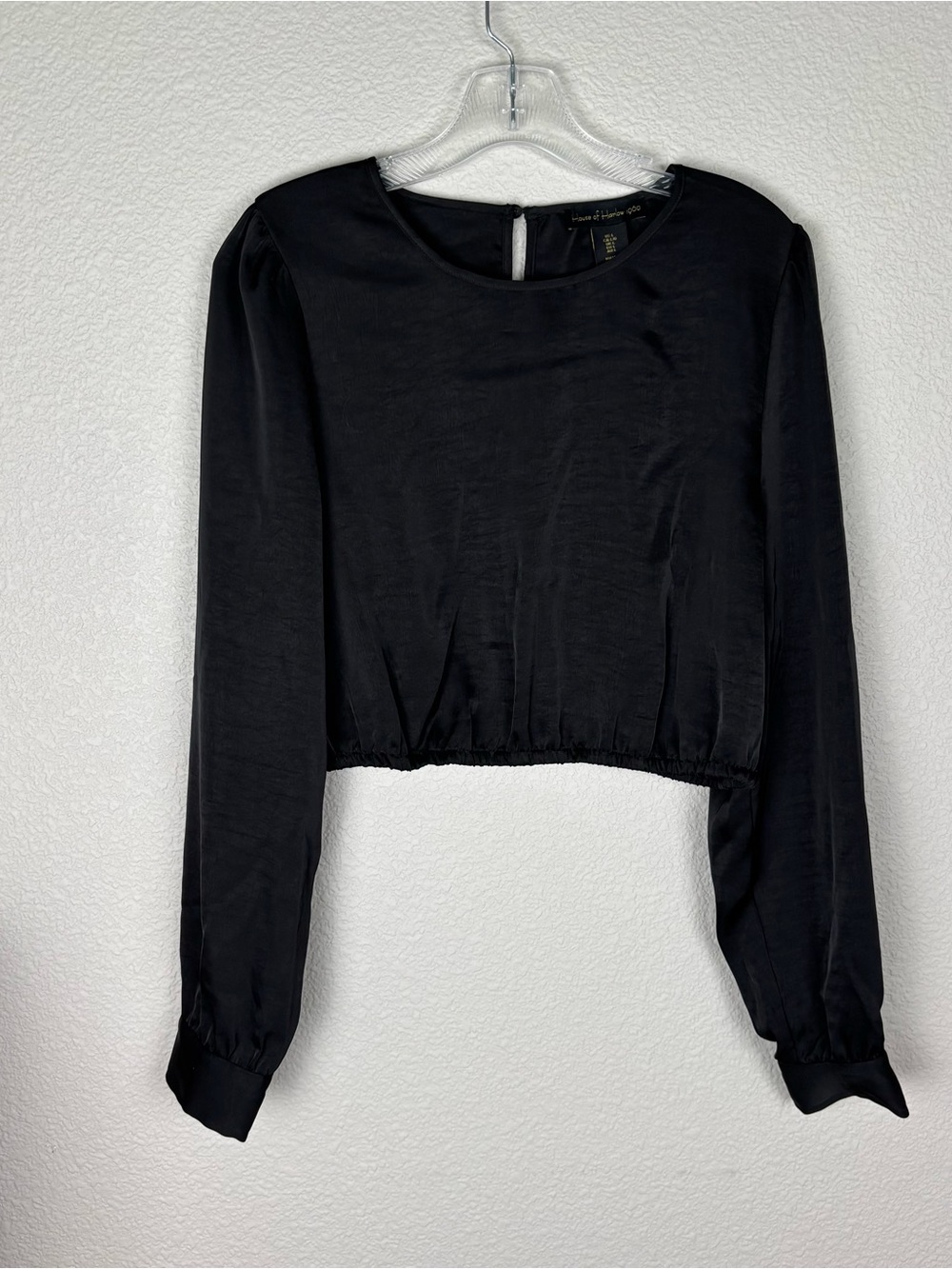House of Harlow 1960 Black Blouse Large L Cropped Long Sleeve Satin Blouse